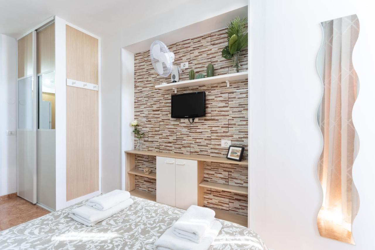 Apartamentos Ohana - Edificio Tonillo Лос Кристианос Екстериор снимка